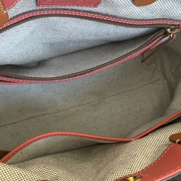 LIKE NEW Dooney & Bourke Rose Leather Barlow Bag. - Picture 6 of 11